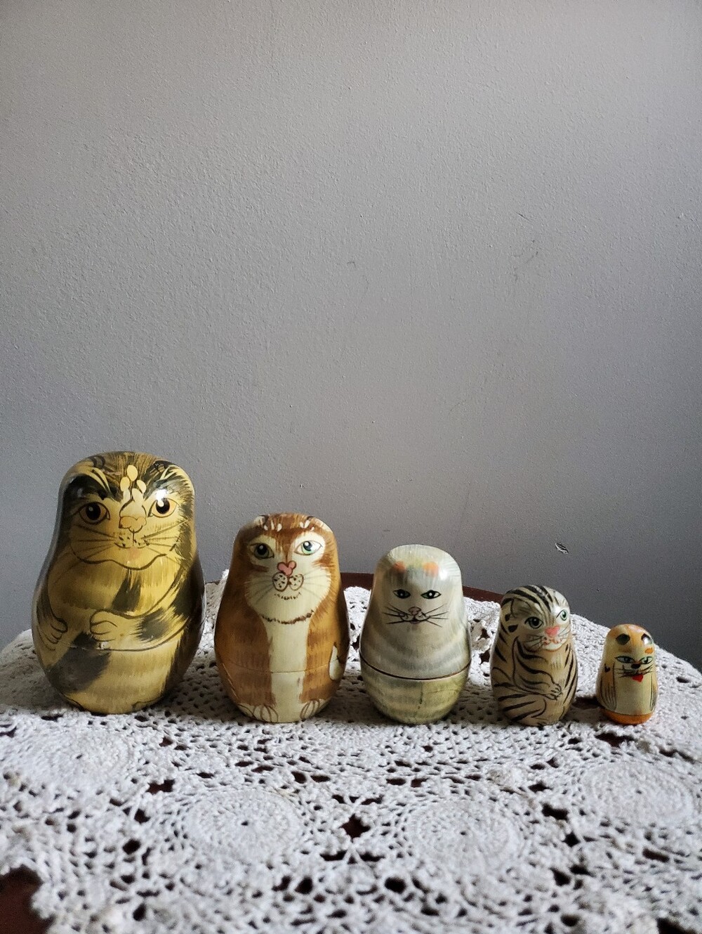 Vintage Hand Painted Wooden Cat Nesting Dolls Set of 5 Matryoshka Stacking Toy